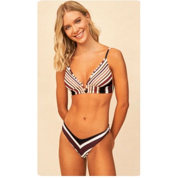 (SET) Maaji Burgandy Barcode Reversible Bikini. - Picture 1 of 9
